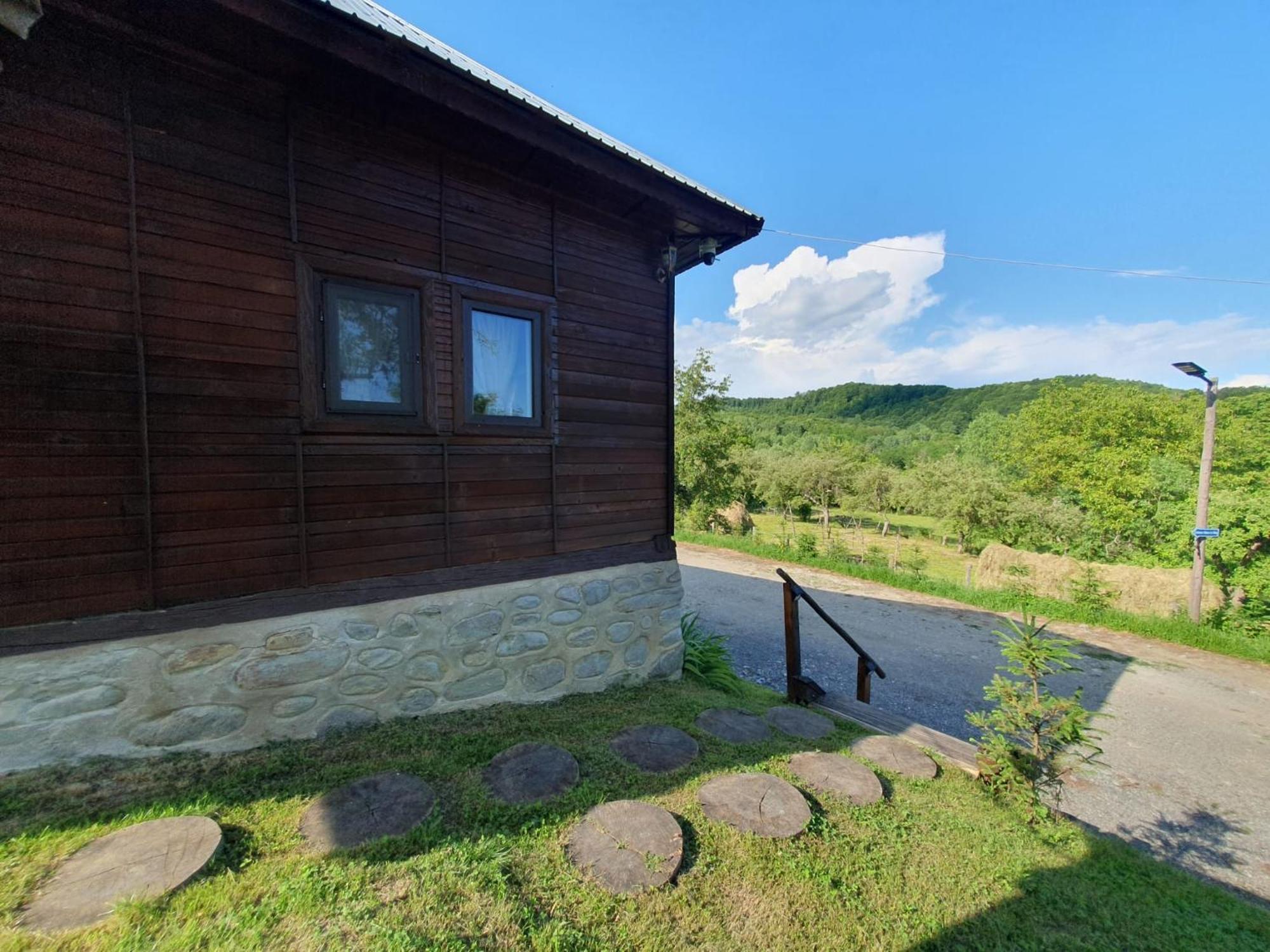 Cabana Valea Lui Mas Robaia ภายนอก รูปภาพ
