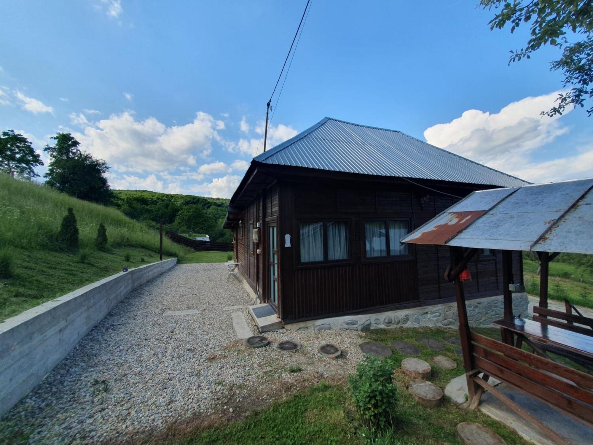 Cabana Valea Lui Mas Robaia ภายนอก รูปภาพ